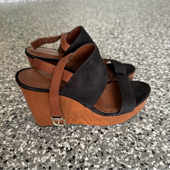 Vince Camuto Wedges - Picture 2 of 10